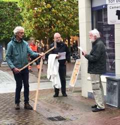 foto onthuling gedicht 24 10 2020 klein 50